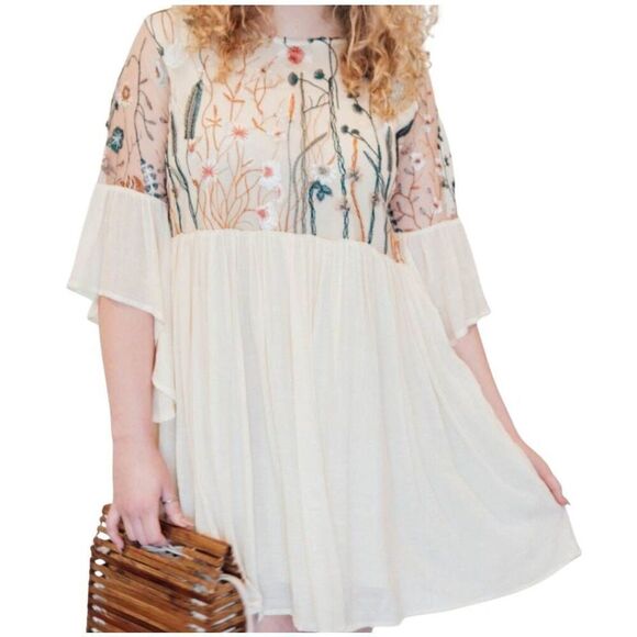 Umgee Dress Women's 1X Natural Mini Tunic Floral Embroidered Bell Sleeve Boho - Picture 1 of 8